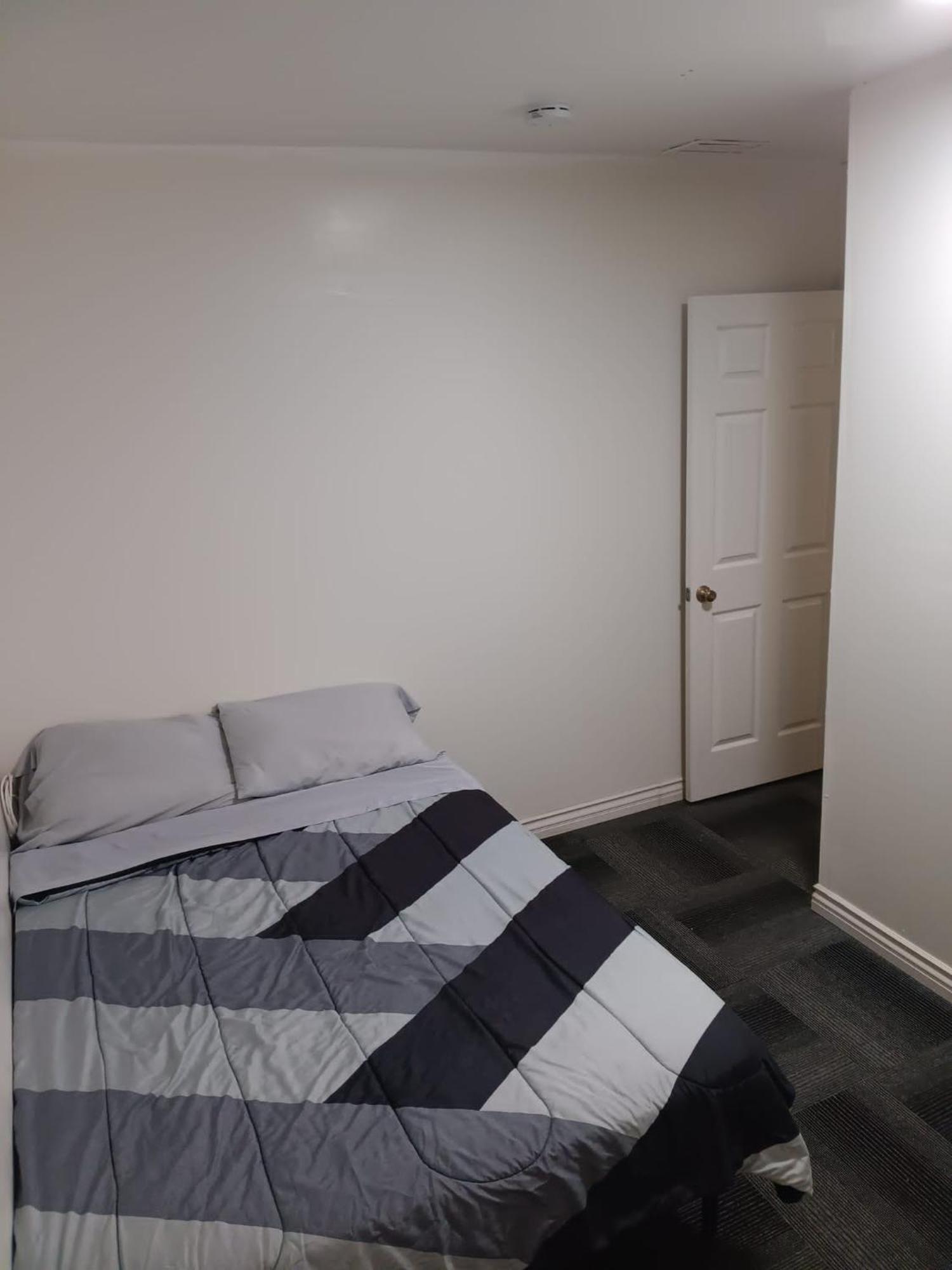 הוסטל Humble Abode At אל מונטה מראה חיצוני תמונה